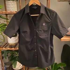 Chase - Black button down collar top